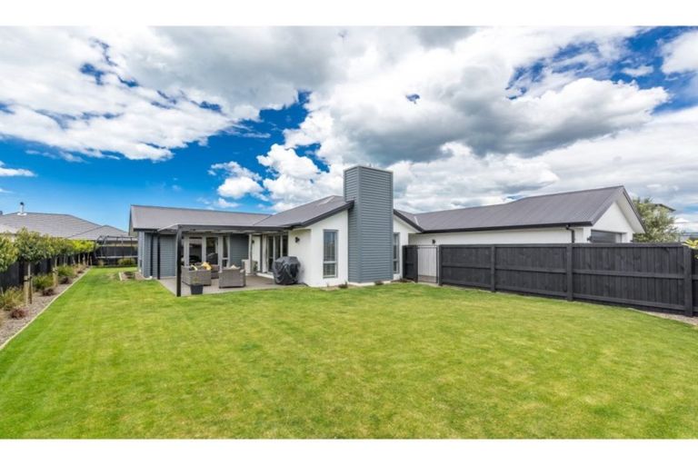 Photo of property in 14 Bayliss Drive, Kaiapoi, 7630