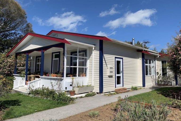 Photo of property in 25 Portia Street, Stratford, 4332