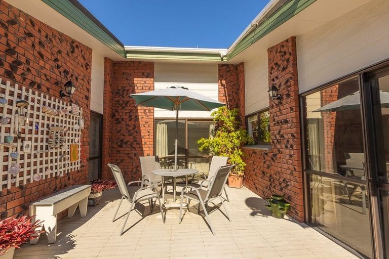Photo of property in 4 Kopipi Crescent, Ngunguru, Whangarei, 0173