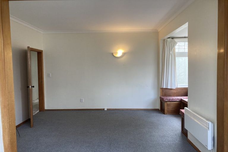 Photo of property in 43 Grant Road, Thorndon, Wellington, 6011