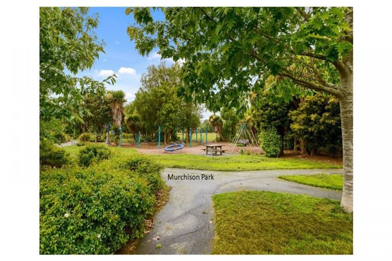 Photo of property in 41 Lowry Avenue, Redwood, Christchurch, 8051