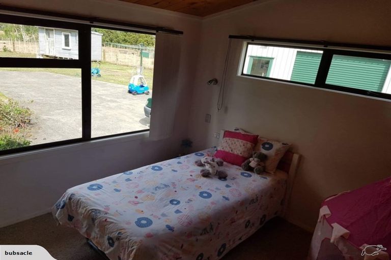 Photo of property in 39 Codlin Road, Waiuku, 2683