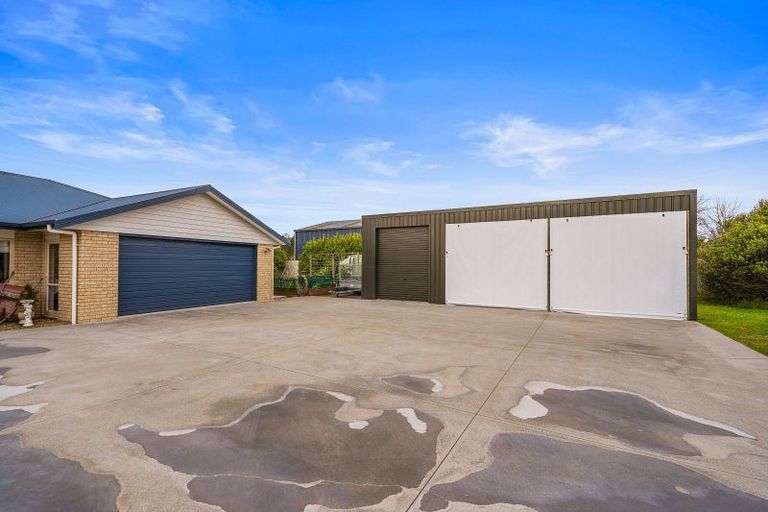 Photo of property in 92 Maungakaramea Road, Puwera, Whangarei, 0178