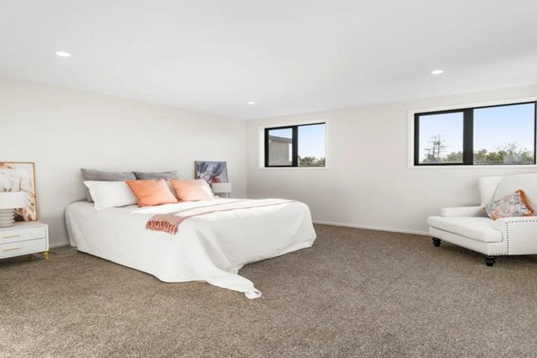 Photo of property in 30d Tawa Crescent, Manurewa, Auckland, 2102