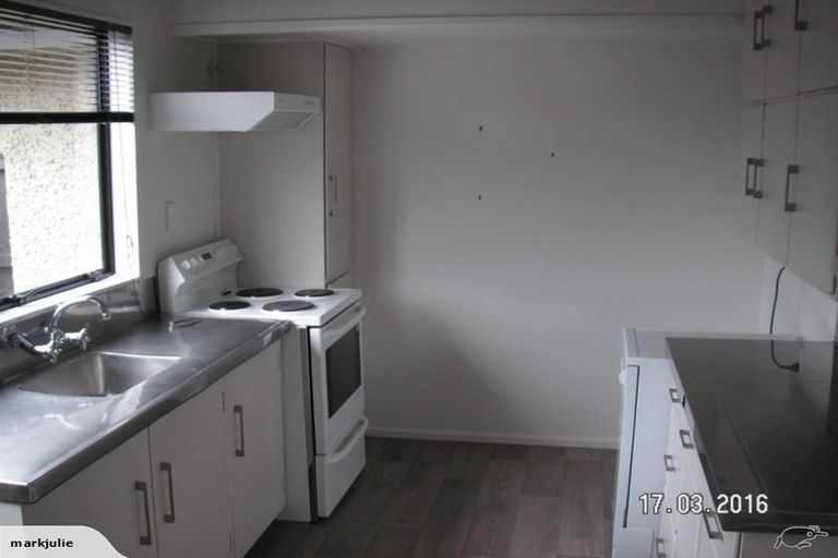 Photo of property in 2/41 Manson Street, Terrace End, Palmerston North, 4410