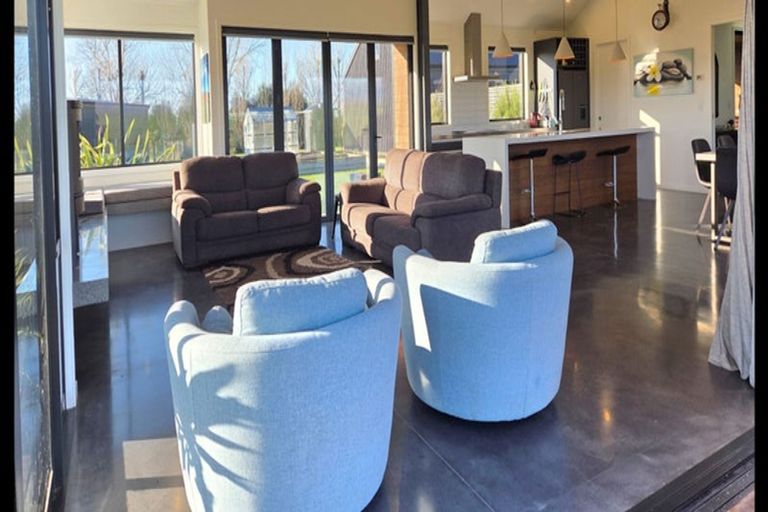 Photo of property in 48 Sherwood Road, Makikihi, Waimate, 7978