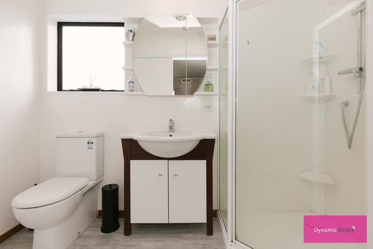 Photo of property in 10 Botanical Road, Takaro, Palmerston North, 4412