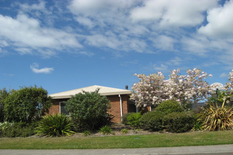 Photo of property in 23 Hewitts Road, Woodend, 7610