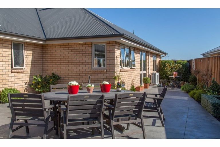 Photo of property in 792 Weedons Ross Road, West Melton, 7618