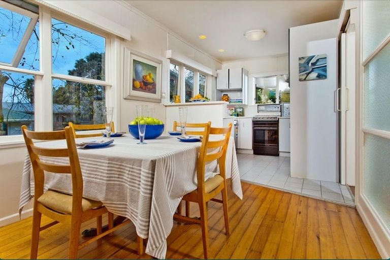 Photo of property in 26 Alamein Avenue, Belmont, Auckland, 0622