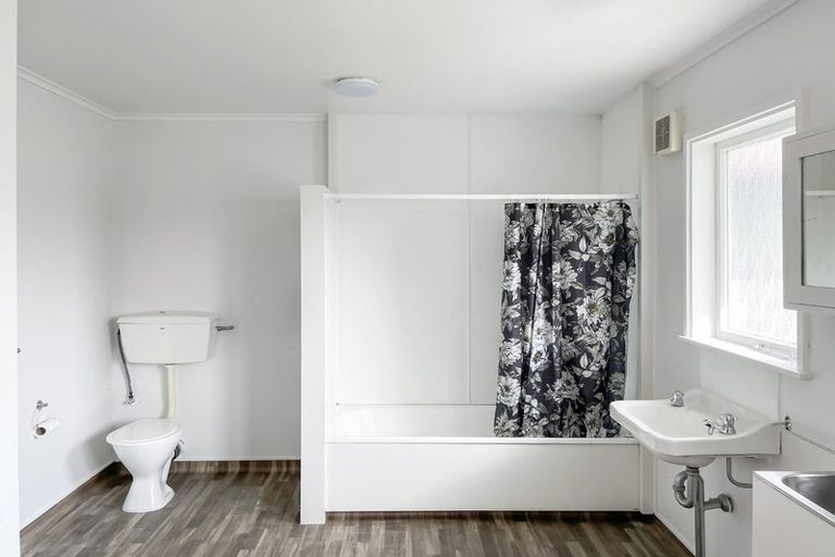 Photo of property in 1/610 High Street, Boulcott, Lower Hutt, 5010