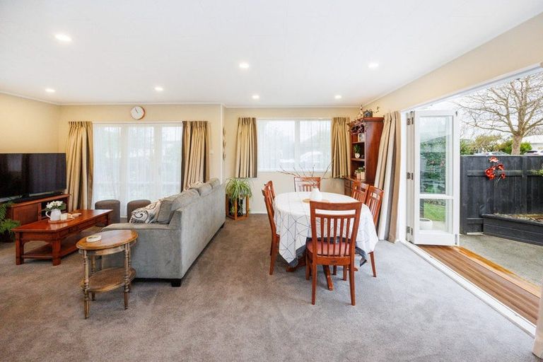 Photo of property in 644 Featherston Street, Roslyn, Palmerston North, 4414