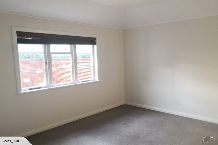 Photo of property in 23 Vincent Street, Waterloo, Lower Hutt, 5011