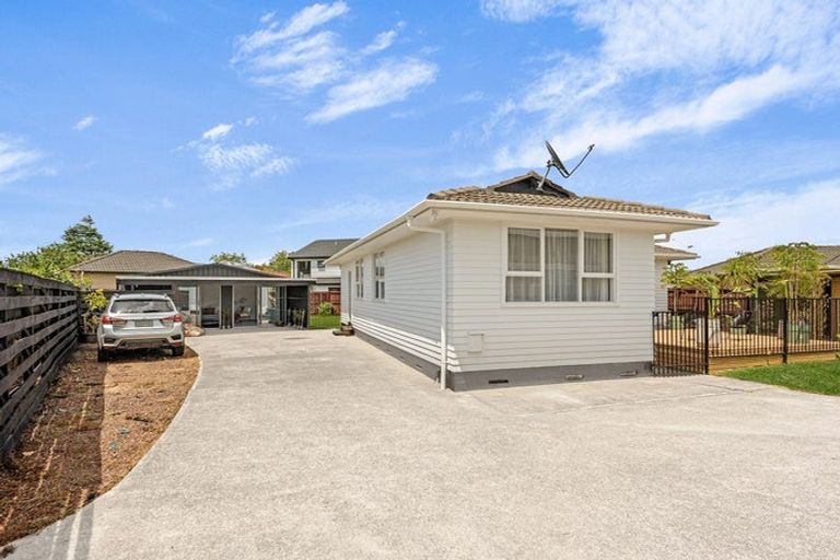 Photo of property in 19 Ben Lora Place, Mangere East, Auckland, 2024
