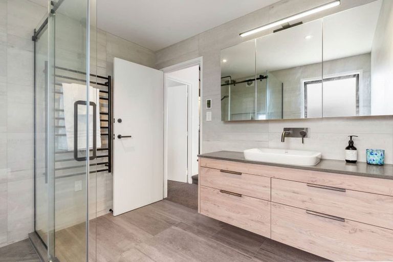 Photo of property in 1/21 Clovelly Road, Bucklands Beach, Auckland, 2012