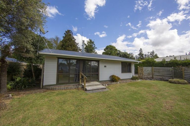Photo of property in 28 Shoemaker Road, Waipu, 0510
