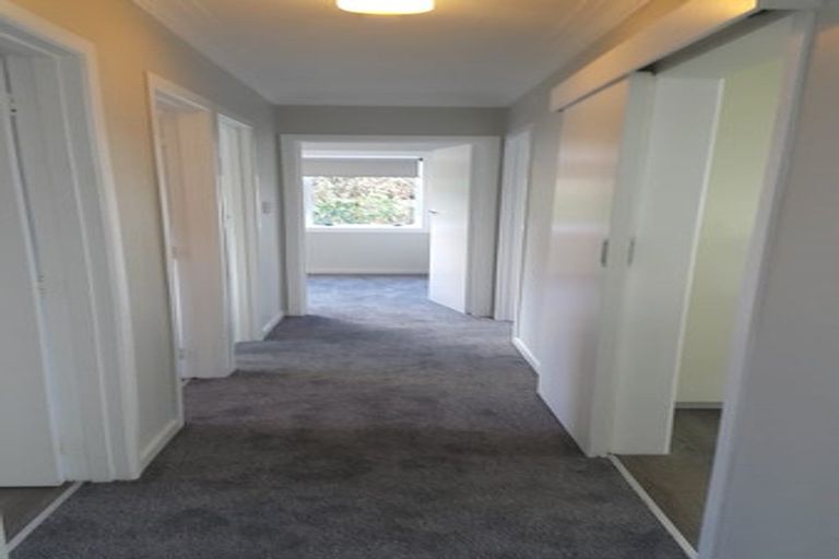 Photo of property in 1/15 Kayeleen Place, Cockle Bay, Auckland, 2014