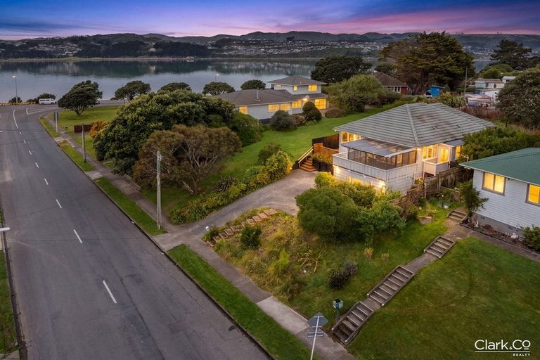 Photo of property in 142 Te Pene Avenue, Titahi Bay, Porirua, 5022