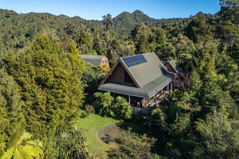 Photo of property in 13 Mahakirau Road, Manaia, Coromandel, 3581