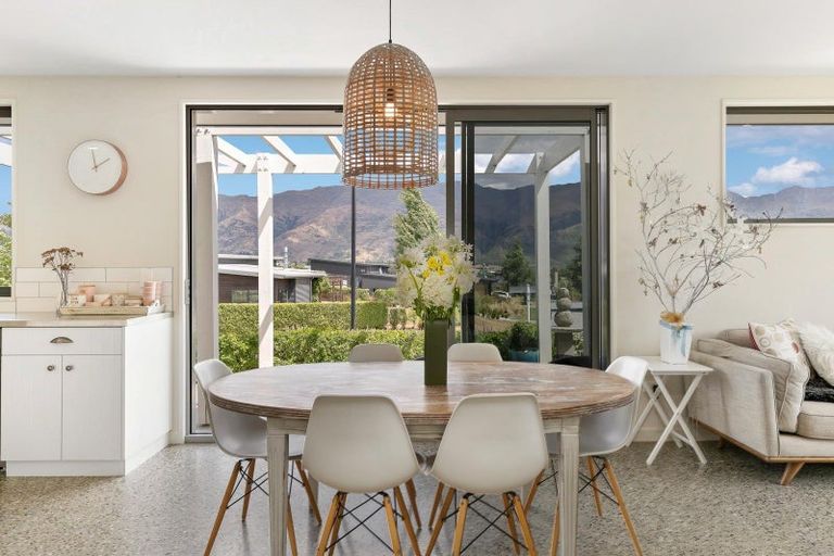 Photo of property in Kamahi Street, Wanaka, 9305