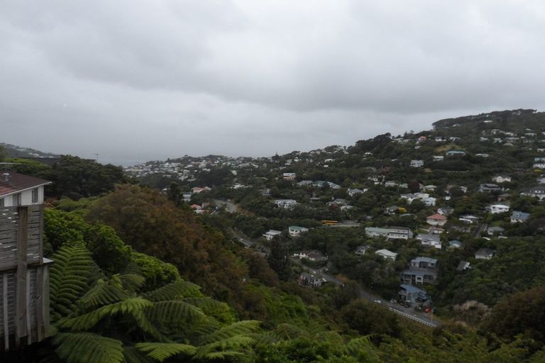 Photo of property in 59 Chartwell Drive, Crofton Downs, Wellington, 6035