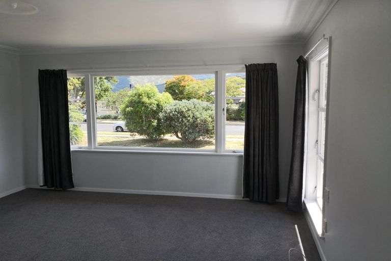 Photo of property in 7 Heretaunga Square, Silverstream, Upper Hutt, 5019
