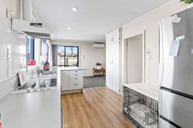 Photo of property in 37 Moffett Street, Islington, Christchurch, 8042