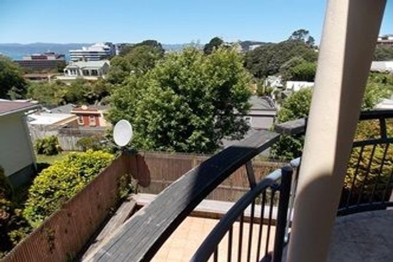 Photo of property in 14b Barton Terrace, Thorndon, Wellington, 6011