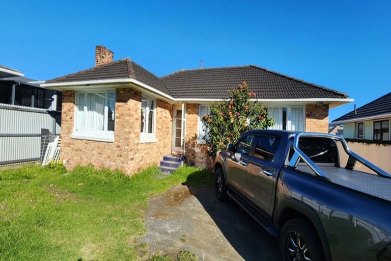Photo of property in 180 Buckland Road, Mangere East, Auckland, 2024