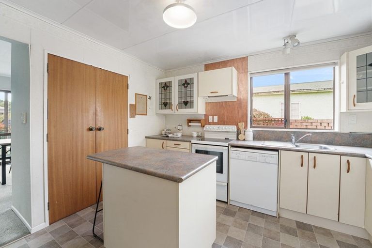 Photo of property in 10 Bell Street, Otaki, 5512