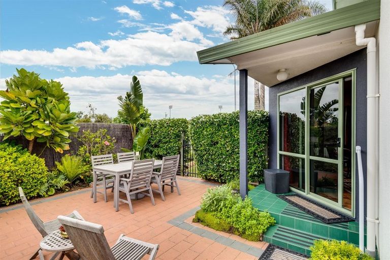 Photo of property in 139 Nelson Crescent, Napier South, Napier, 4110