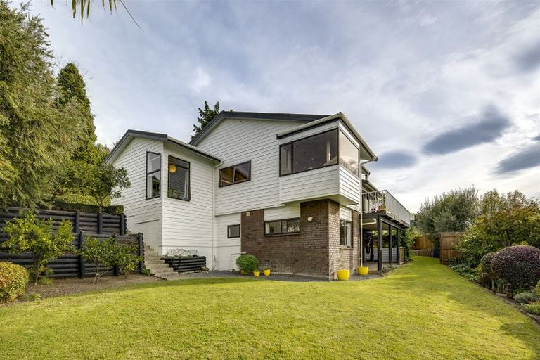 Photo of property in 55 Churchill Drive, Taradale, Napier, 4112