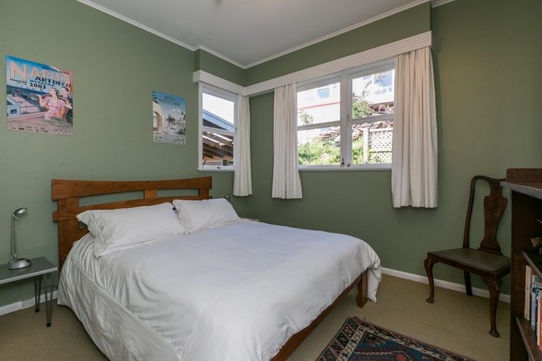 Photo of property in 17a Lincoln Road, Bluff Hill, Napier, 4110