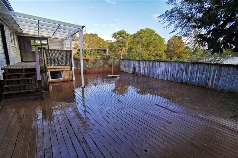 Photo of property in 11 Freyberg Place, Howick, Auckland, 2014