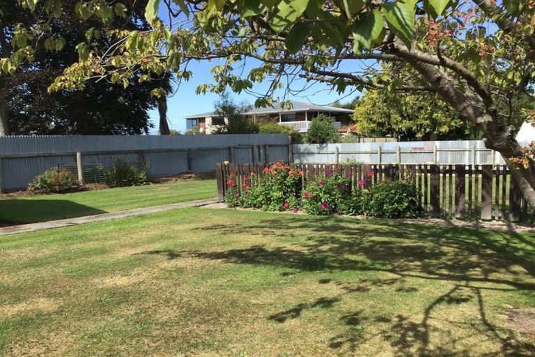 Photo of property in 4 Carlisle Street, Waimate, 7924