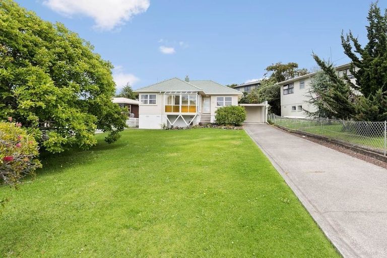 Photo of property in 31 Weldene Avenue, Glenfield, Auckland, 0629