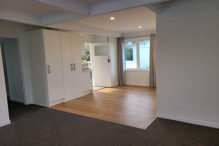 Photo of property in 8a Matama Road, Glen Eden, Auckland, 0602