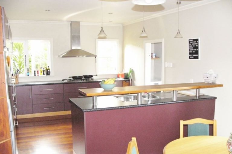 Photo of property in 102 Macfarlane Street, Hamilton East, Hamilton, 3216