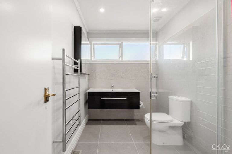 Photo of property in 4/125 Woburn Road, Woburn, Lower Hutt, 5010