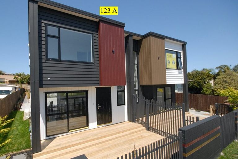 Photo of property in 123a Sunnynook Road, Forrest Hill, Auckland, 0620