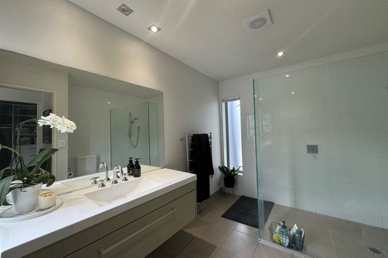 Photo of property in 121 Butcher Road, Pukekohe, 2120