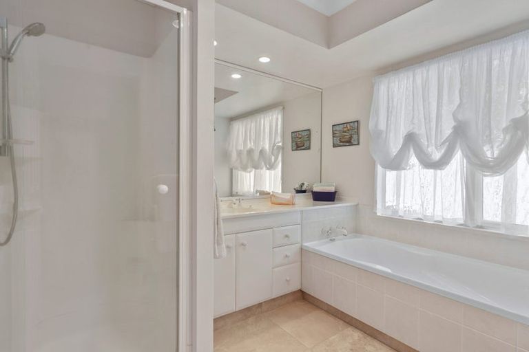 Photo of property in 25 Palm Beach Boulevard, Papamoa Beach, Papamoa, 3118