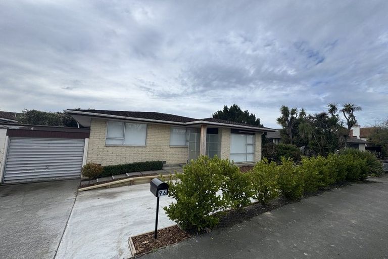 Photo of property in 1/96 Lake Terrace Road, Burwood, Christchurch, 8061