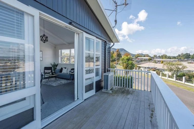 Photo of property in 6 Liston Avenue, Hilltop, Taupo, 3330