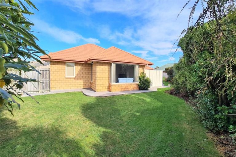 Photo of property in 3 Sweet Waters Place, Woolston, Christchurch, 8023
