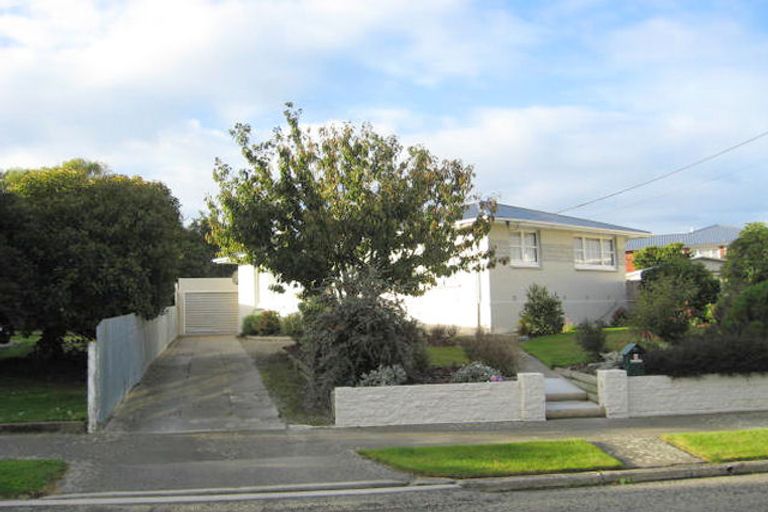 Photo of property in 10 Glendale Crescent, Holmes Hill, Oamaru, 9401