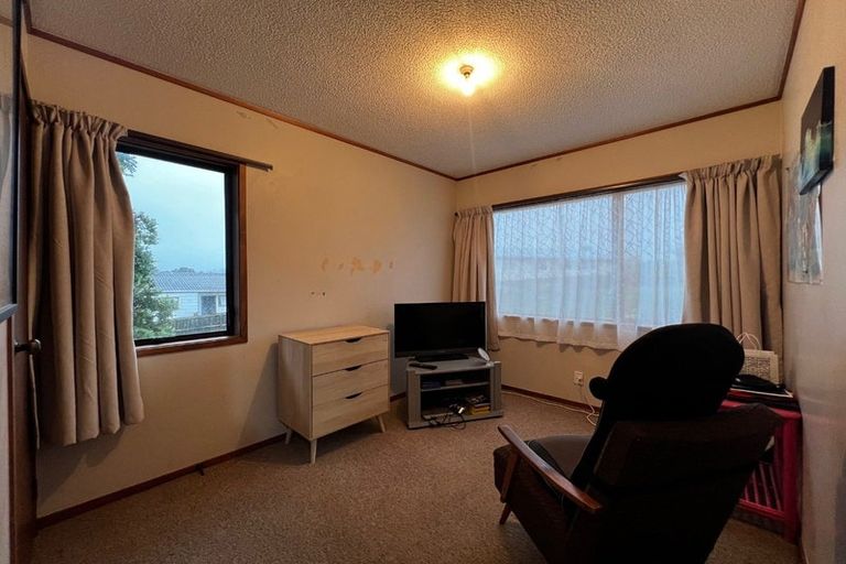 Photo of property in 4/18a Neal Avenue, Glenfield, Auckland, 0629