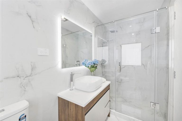 Photo of property in 59 Drumbuoy Drive, Flat Bush, Auckland, 2019