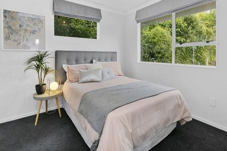 Photo of property in 71a Tirohanga Road, Tirohanga, Lower Hutt, 5010