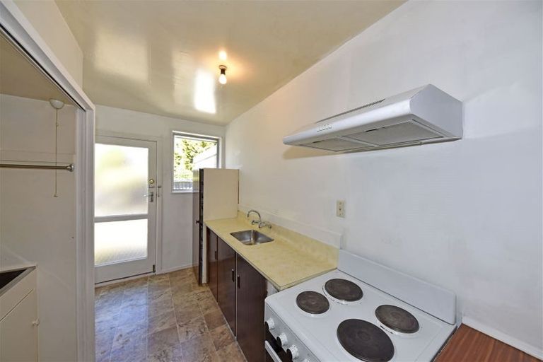 Photo of property in 2/38 Picton Avenue, Riccarton, Christchurch, 8011